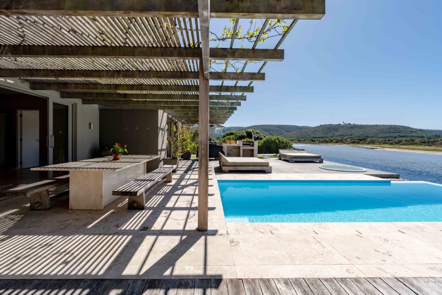 5 Bedroom Property for Sale in Keurbooms River Western Cape